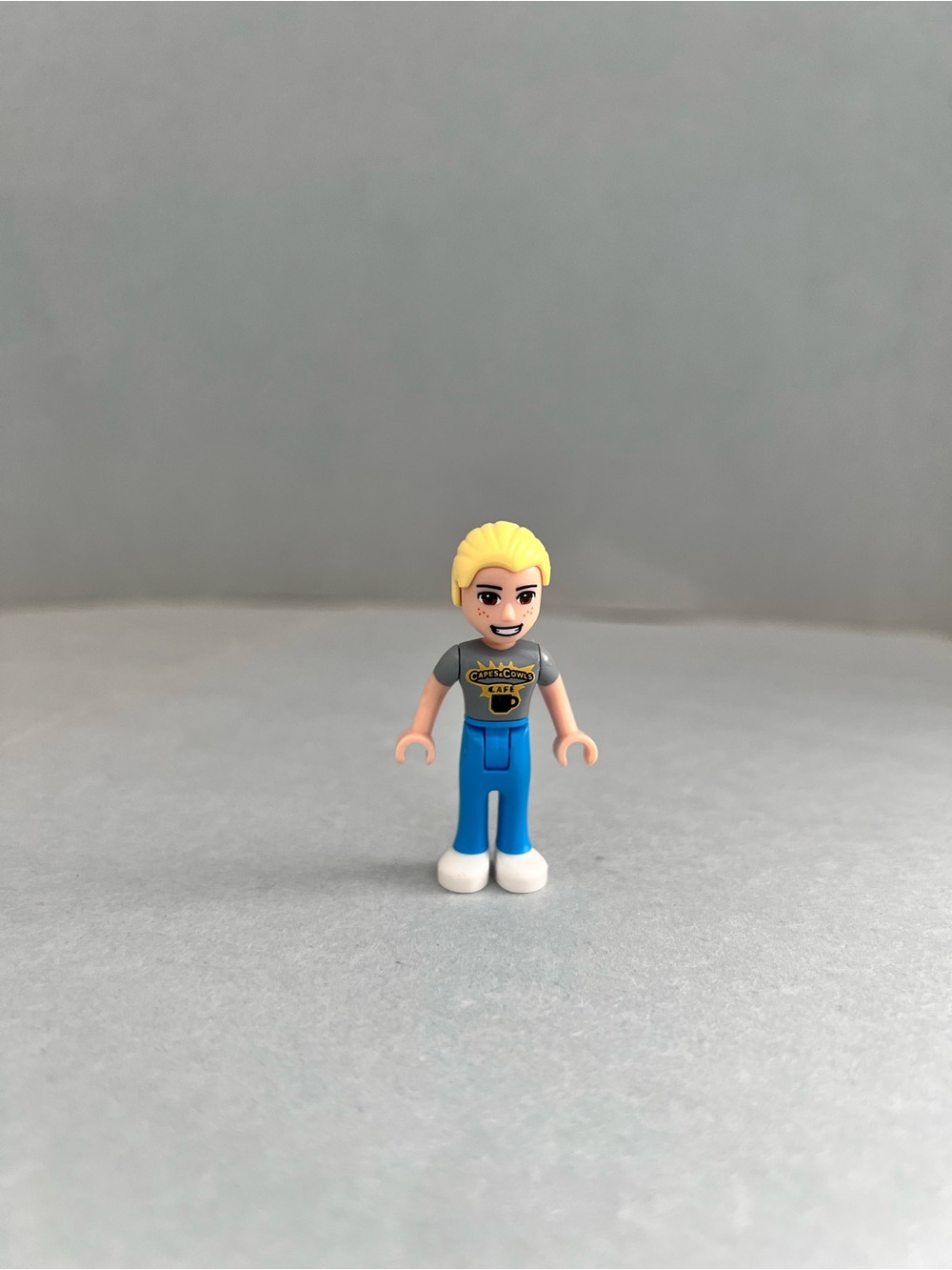 LEGO DC Super Hero Girls Steve Trevor mini-doll figure